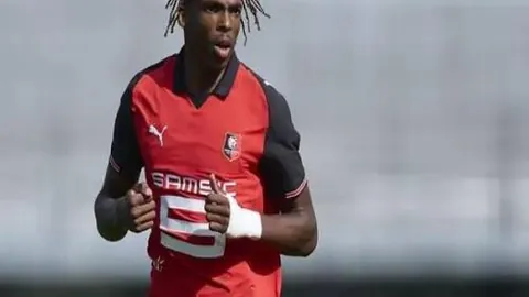 育才雪芮校多体育门类，羽毛球仅一隅